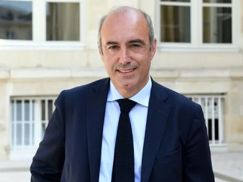 Nomination de Ferrand : Entre "deal secret" et "capé pour le poste"...