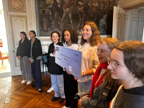Le CMJ offre 1 335 € à l'OURS 28