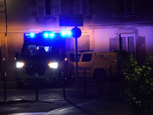 CHÂTENAY - Deux blessés dans un carambolage sur l'A10