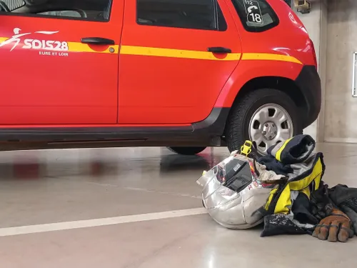 Une jeune héliporté après que sa voiture se soit encastrée dans un...
