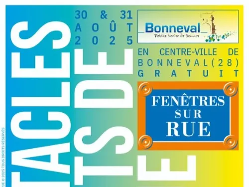 BONNEVAL - Fenêtres sur rue