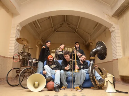 CHÂTEAUDUN - Concert : Skyzophonik