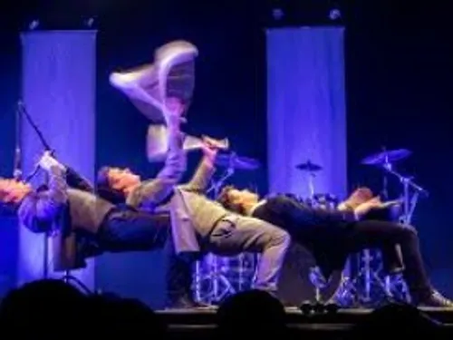 FLEURY-LES-AUBRAIS (45) - Spectacle : Drum Brothers