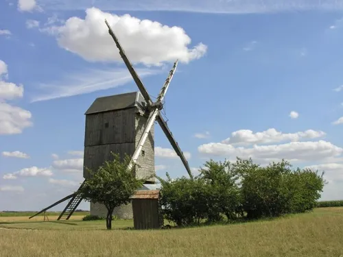 LEVESVILLE-LA-CHENARD - Visite du moulin « Fernand Barbier »