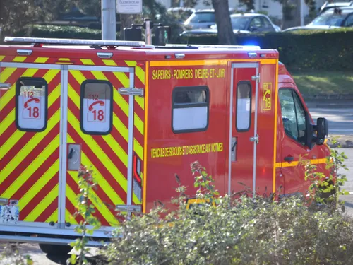 Une femme légèrement blessée à Roinville dans un accident