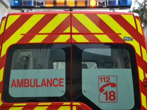 Un jeune de 18 ans meurt dans un accident de la route à Brou
