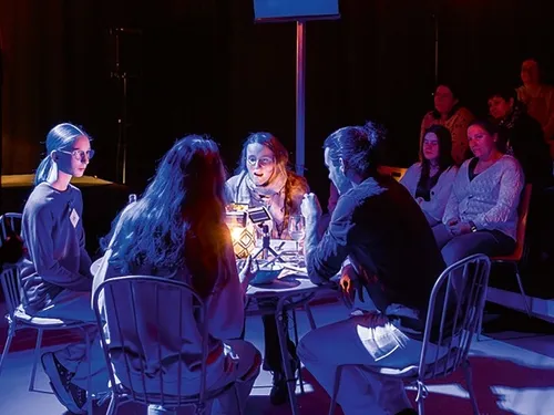 RAMBOUILLET (78) – Saison culturelle : L'arbre de Mia