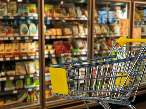 Le Secours populaire organise une collecte alimentaire à Châteaudun