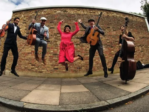 SAINT-JEAN-DE-BRAYE (45) - Concert : La Bouche Manouche invite...