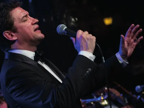 SAINT-JEAN-DE-BRAYE (45) - Concert : Denny Illet chante Sinatra
