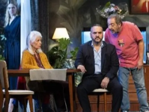 CHARTRES - Théâtre : La famille