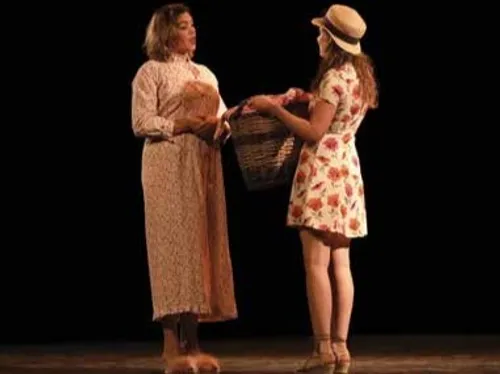 VIBRAYE (72) - Théâtre : Naïs