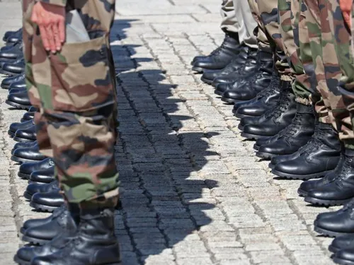 4 ex-militaires du 8è RPIMA de Castres portent plainte 