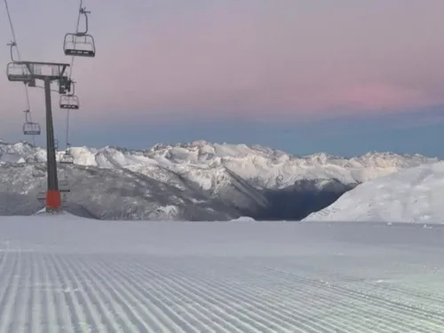 Voici la 1ère station des Pyrénées à ouvrir son domaine skiable