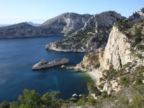  Marseille : bientôt une calanque pour les nudistes ?