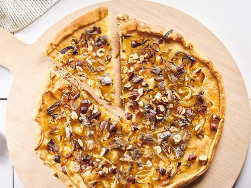 Pissaladière revisitée au miel et noisettes