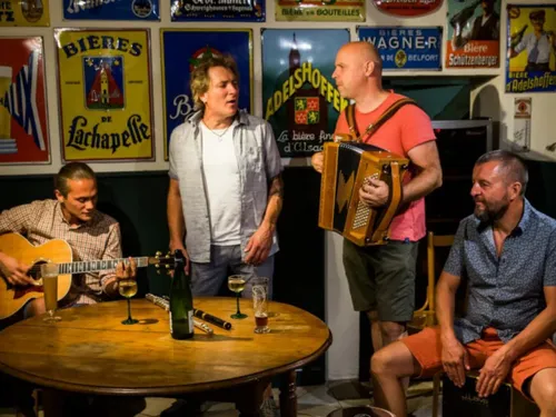 Babüsk, la folk alsacienne qui parle à toutes les générations