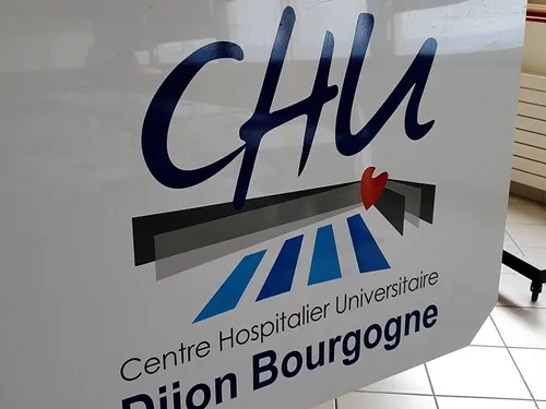 Un mannequin pédiatrique au CHU de Dijon 