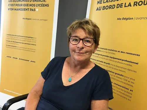 Marie-Guite Dufay apporte son soutien aux travailleurs sociaux