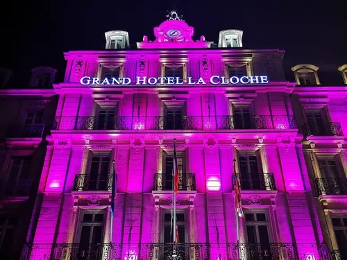 Le Grand Hôtel La Cloche se mobilise pour Octobre rose