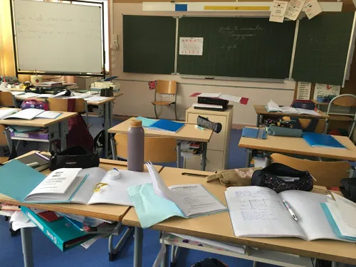 Le syndicat FSU dénonce les suppressions de poste dans les écoles 