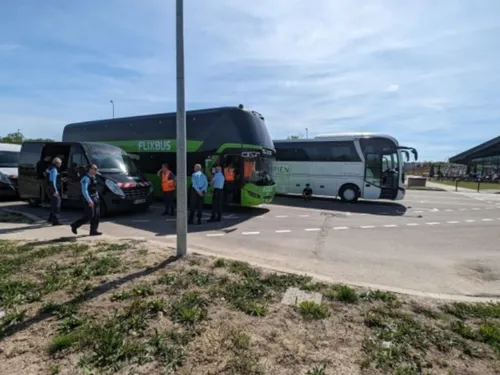 Merceuil : plusieurs poids-lourds immobilisés après un contrôle sur...