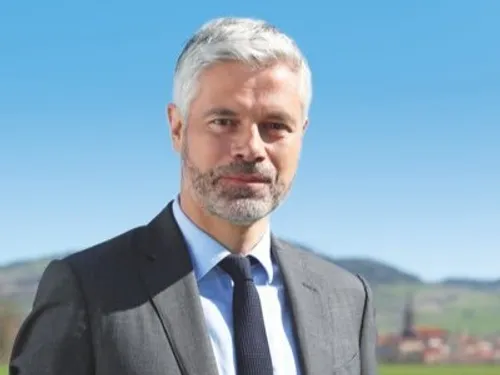 Laurent Wauquiez en déplacement ce jeudi à Talant 