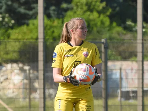 Foot féminin : la gardienne Lisa Lichtfus reste au DFCO 