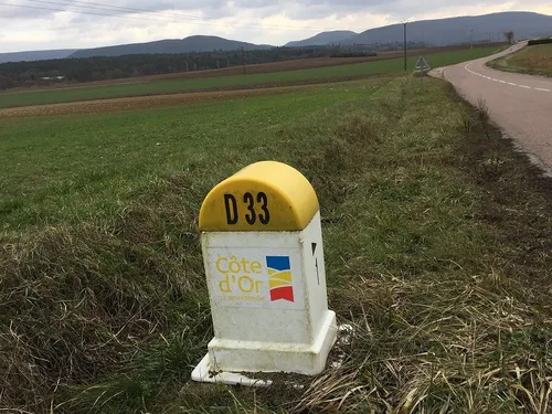 Les opérations de fauchage commencent le long des routes de Côte-d’Or 