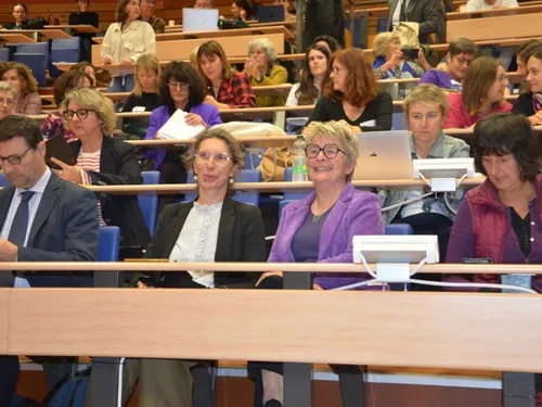 Un centre de ressources régional pour l'égalité femmes-hommes