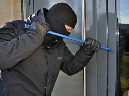 Cambriolage dans un pavillon à Mézy-sur-Seine