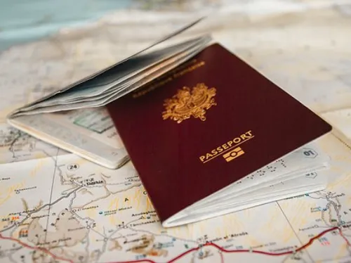 Carte d'identité, passeport... ça bouchonne à Lagny-sur-Marne !