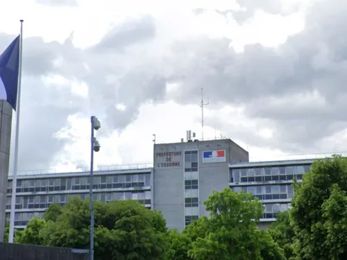 La préfecture de l’Essonne désormais plus accessible pour les...