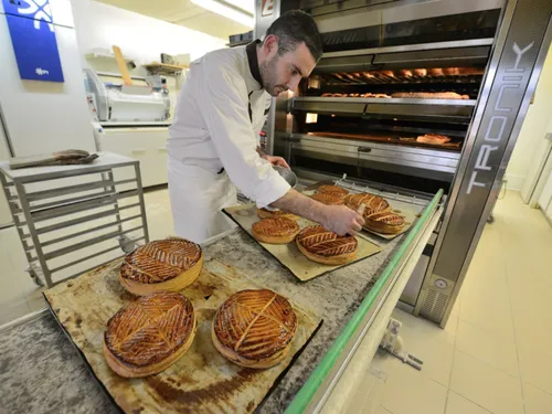 Epiphanie : les boulangers entre crise énergétique et galette des rois