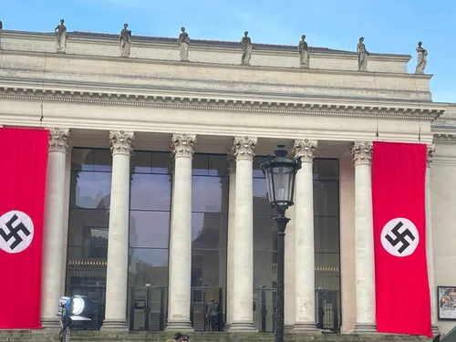 Tournage. Des drapeaux nazis qui "choquent" toujours à Nantes