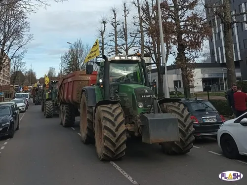 Mobilisation surprise des agriculteurs dans les rues de Limoges