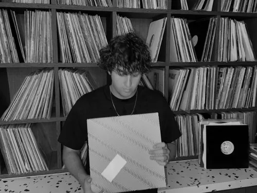 Jamie xx dévoile son deuxième album très attendu : In Waves