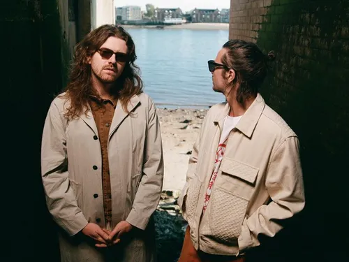 Cult Classics, le superbe nouvel album de Joy Anonymous
