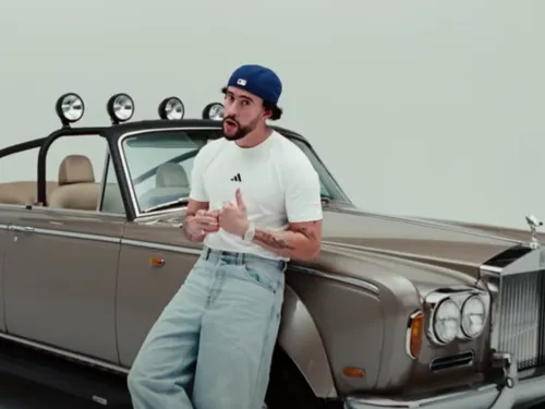 Bad Bunny dévoile son titre inédit, "Un Preview" (vidéo)