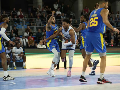 Basket : la Chorale s'arrache, le SCABB craque