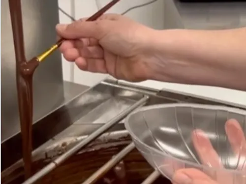 Loire:  Weiss organise des ateliers pour créer son oeuf de Pâques 