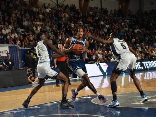 Basket : la Chorale frappe fort d'entrée