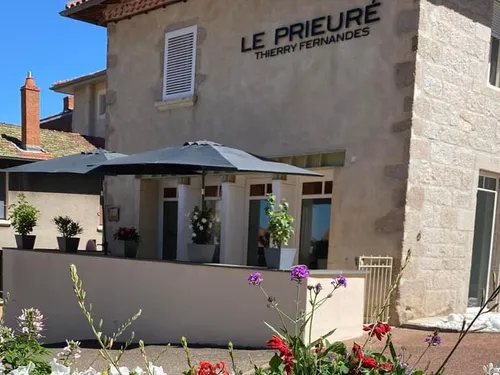 Guide Michelin : le restaurant le Prieuré perd son étoile 