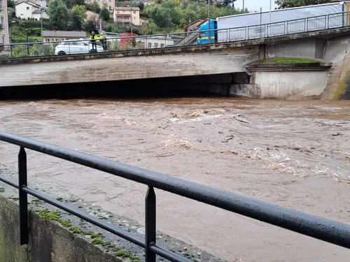 Jour d'après : le secours pop' lance un appel aux dons,...