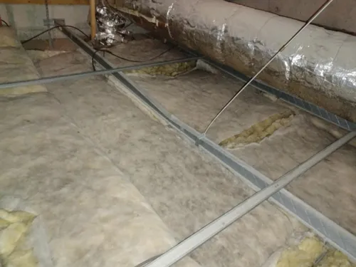 Villars : le plafond menace de s'effondrer, 64 écoliers ne...