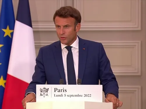 Prise de parole d'Emmanuel Macron : "pas de nouveau gouvernement...