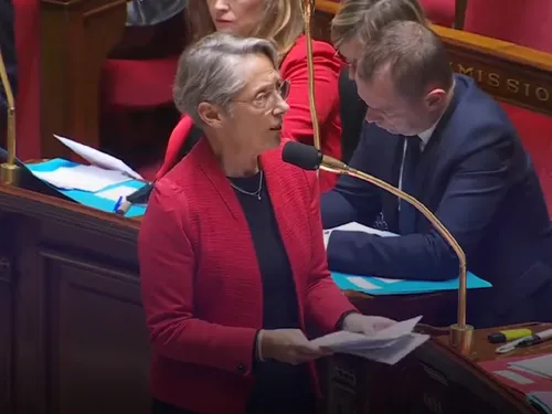 France : Élisabeth Borne a déclenché un 12ème "49.3" cette nuit