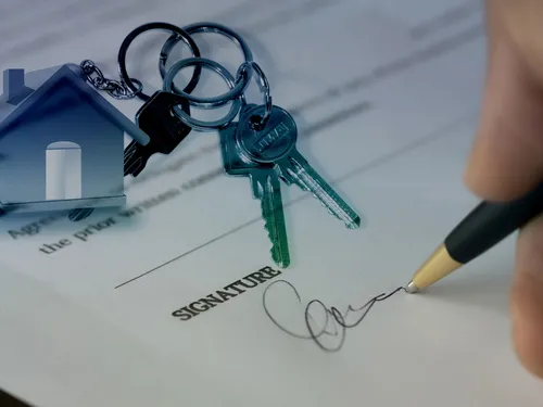 Saint-Étienne : les prix de l’immobilier continuent de baisser mais...