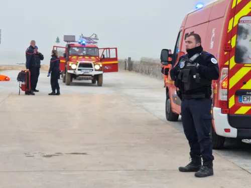 Wimereux : trois personnes piégées par la marée, récupérées par un...