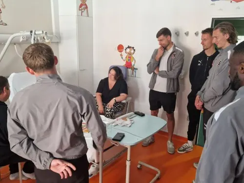 Boulogne : l’équipe de l’USBCO au Centre Hospitalier pour apporter...